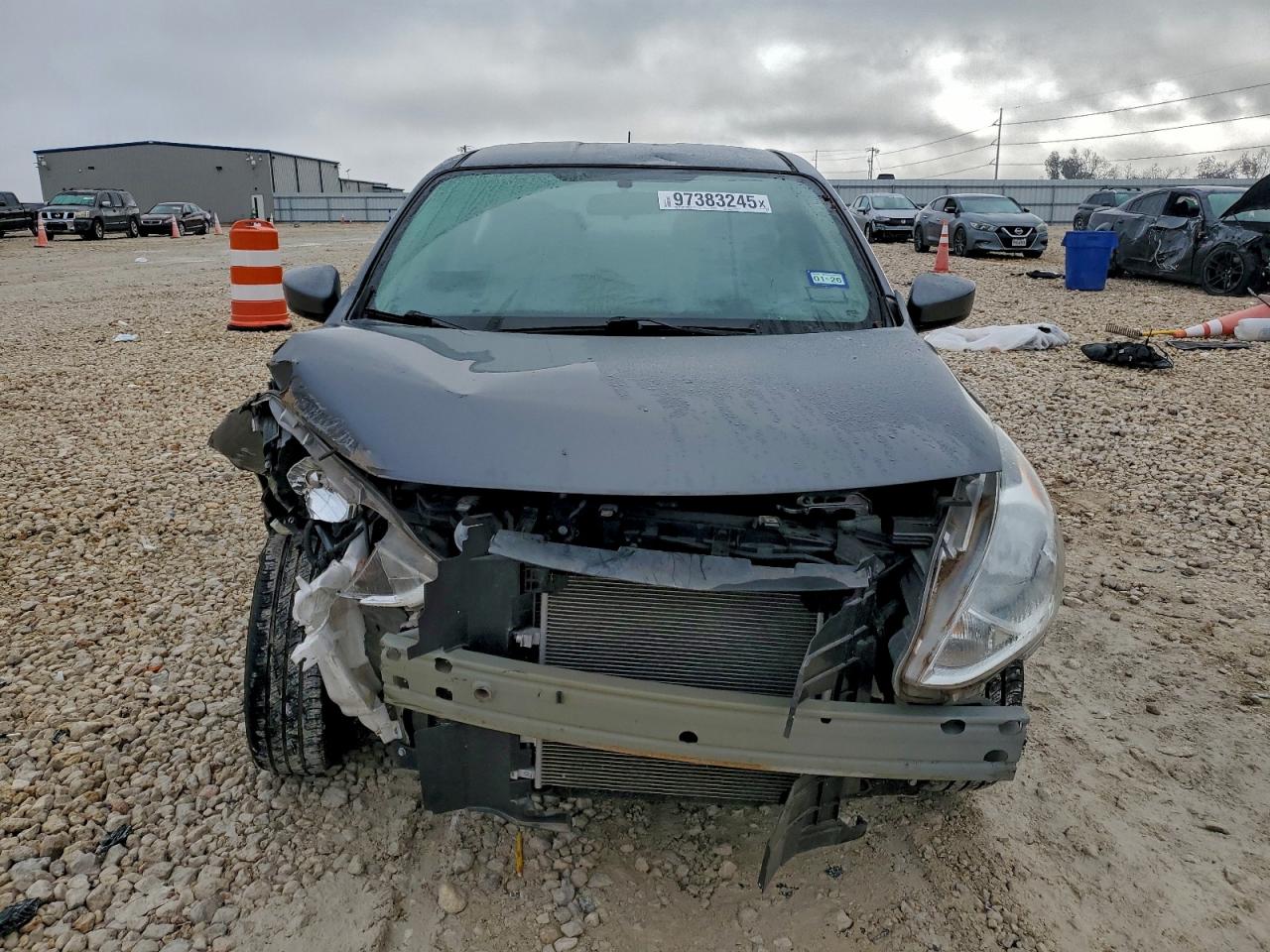 2018 NISSAN VERSA S photo 5