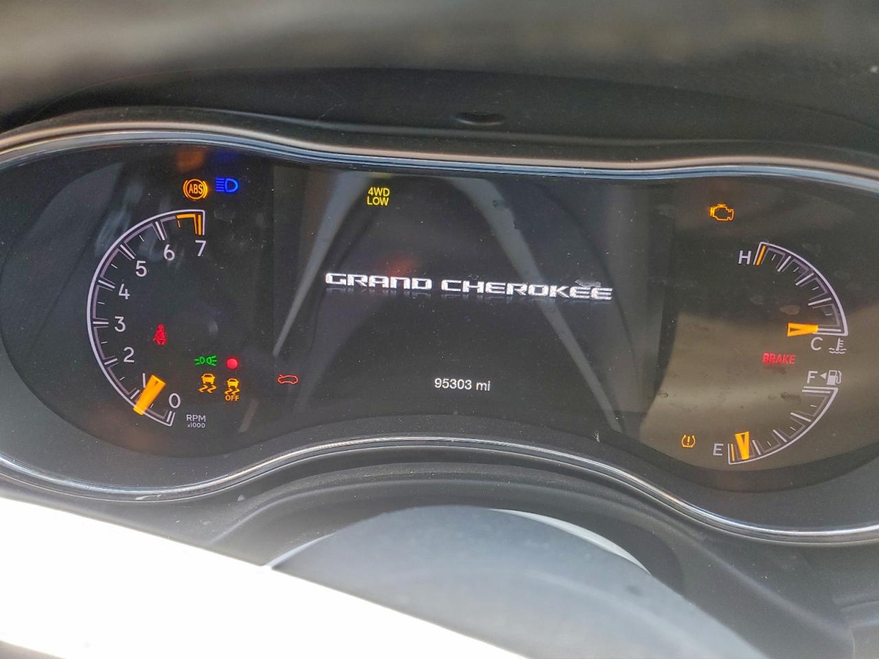 2020 JEEP GRAND CHEROKEE LIMITED photo 9