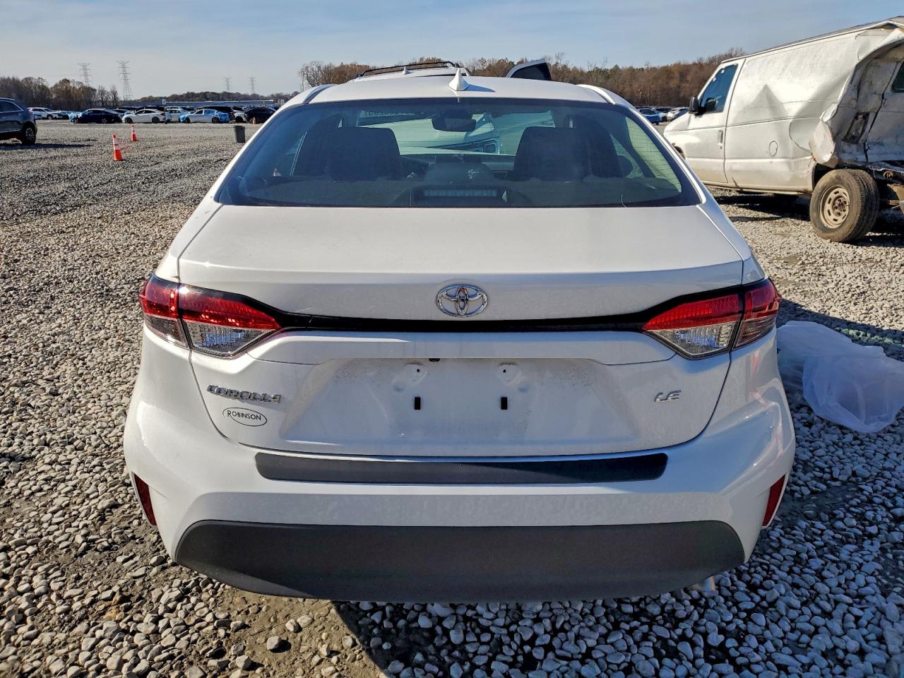 2025 TOYOTA COROLLA LE photo 6