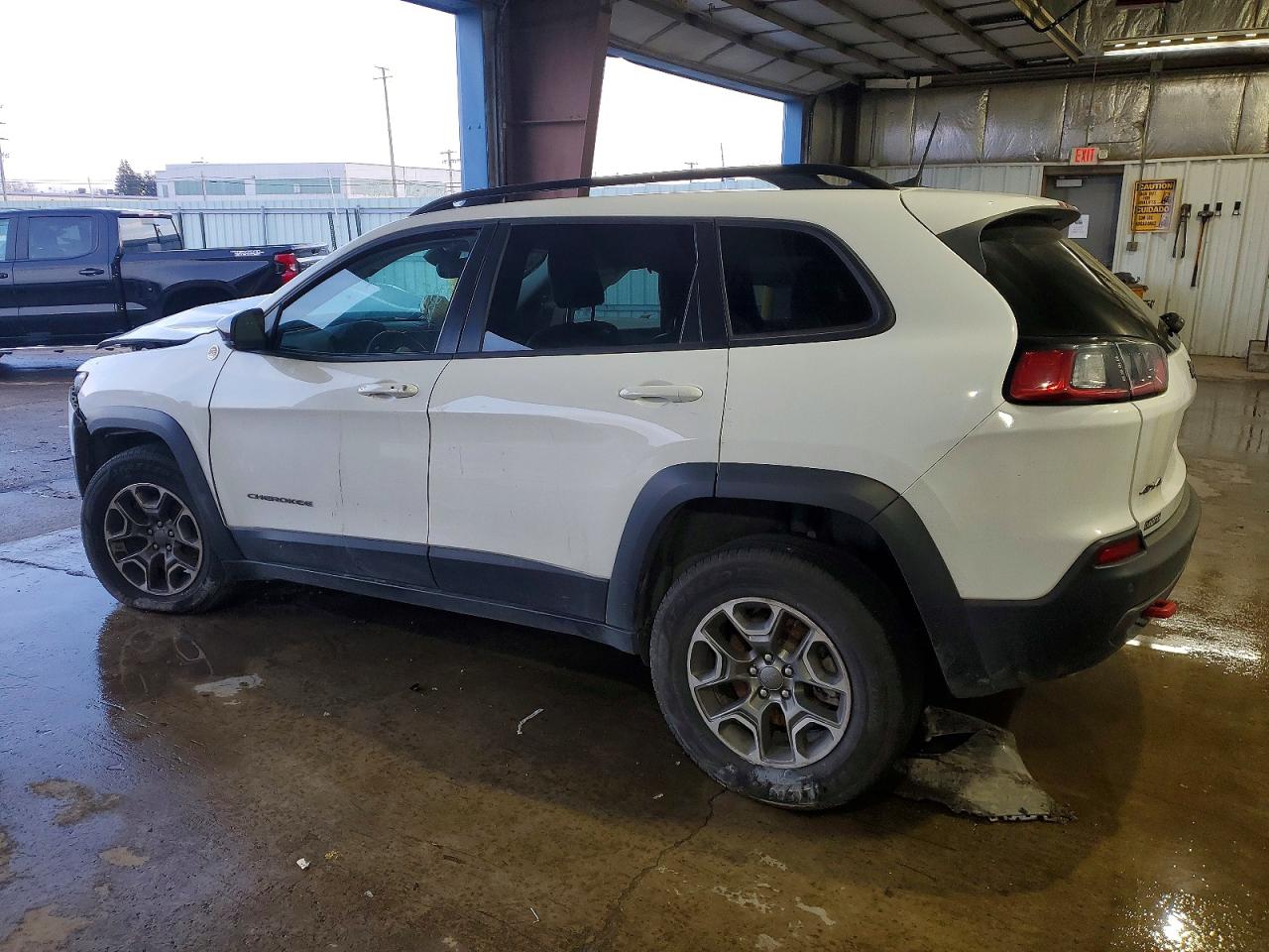 2022 JEEP CHEROKEE TRAILHAWK photo 2