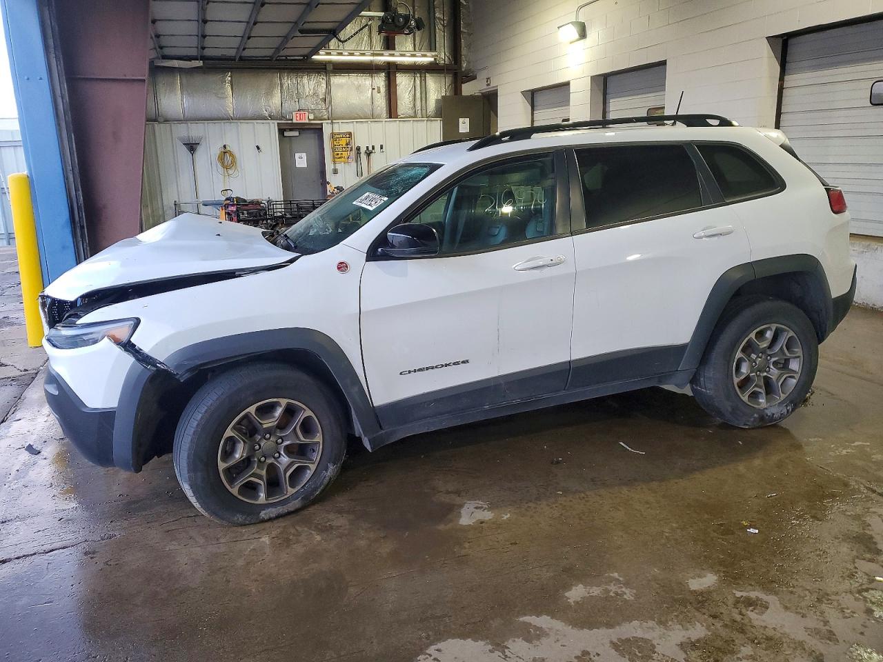 2022 JEEP CHEROKEE