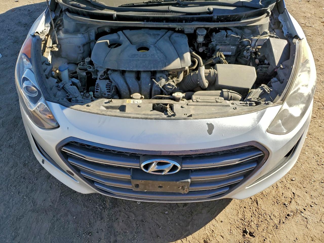 2016 HYUNDAI ELANTRA GT photo 11