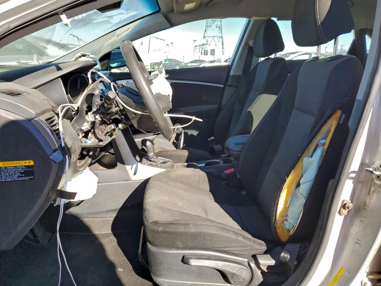 2016 HYUNDAI ELANTRA GT photo 7