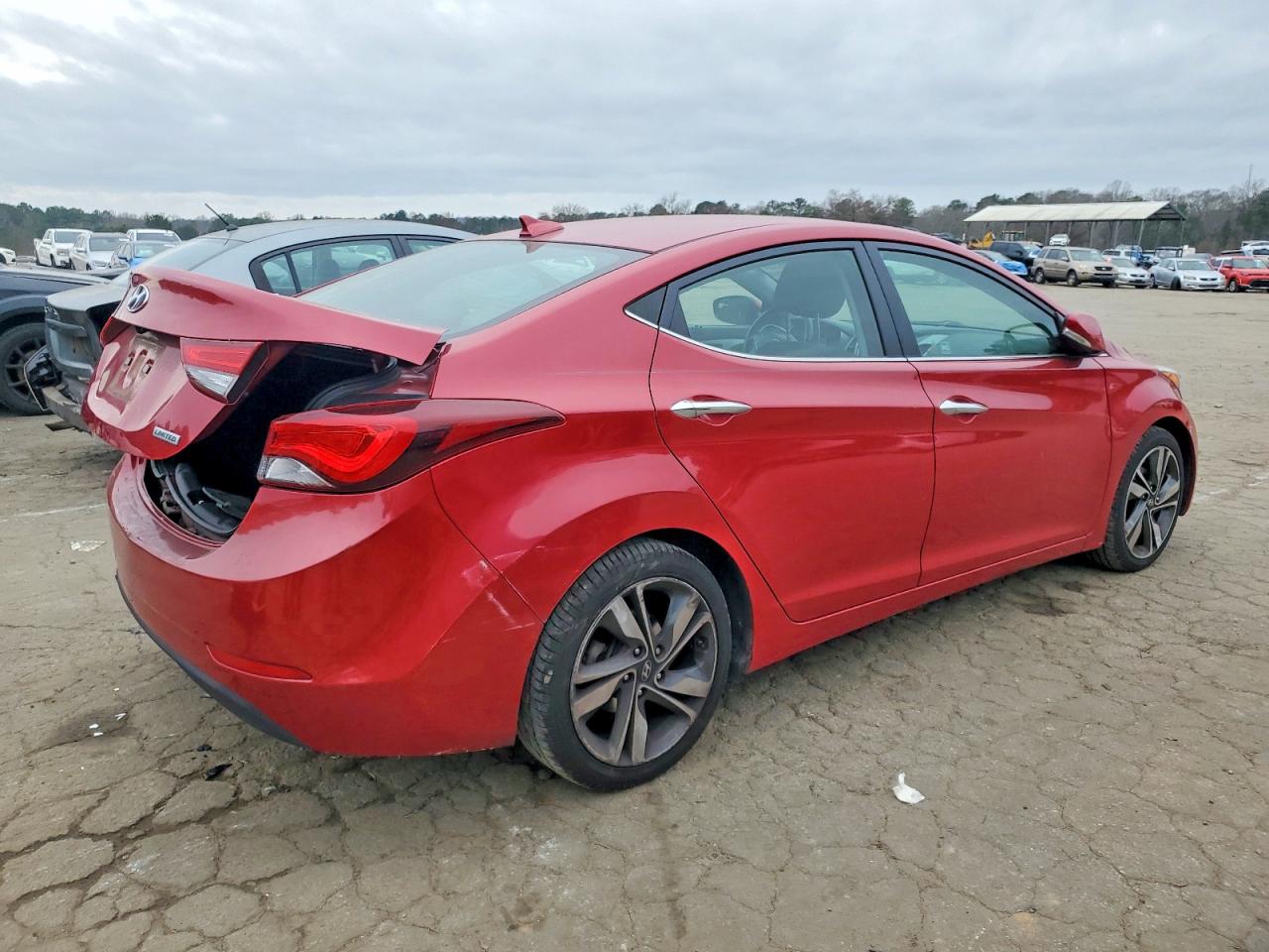 2015 HYUNDAI ELANTRA SE photo 9