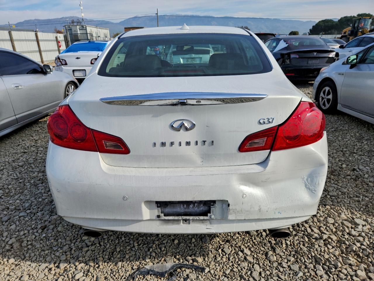 2012 INFINITI G37 BASE photo 6