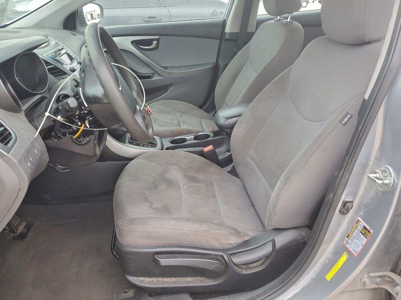 2015 HYUNDAI ELANTRA SE photo 7