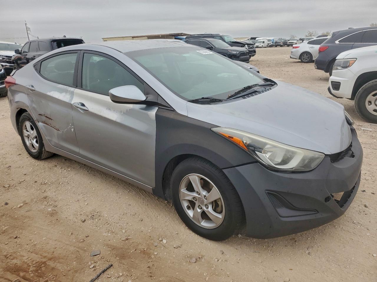 2015 HYUNDAI ELANTRA SE photo 4