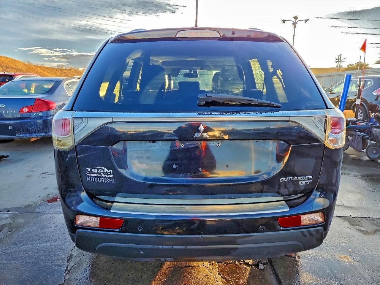 2014 MITSUBISHI OUTLANDER GT photo 11