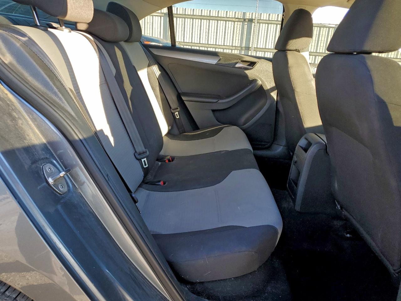2017 VOLKSWAGEN JETTA S photo 10