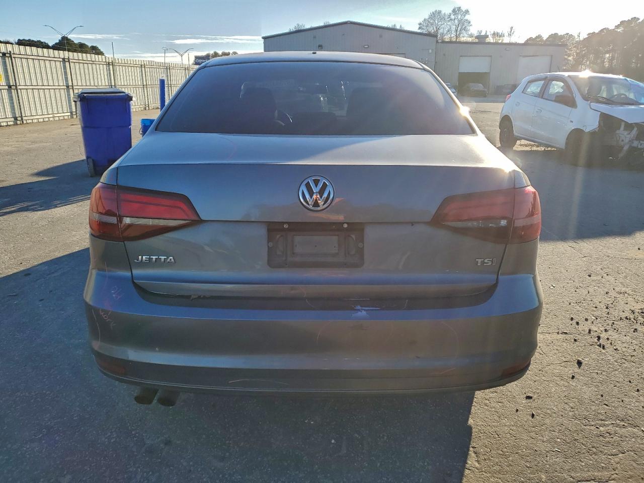 2017 VOLKSWAGEN JETTA S photo 6