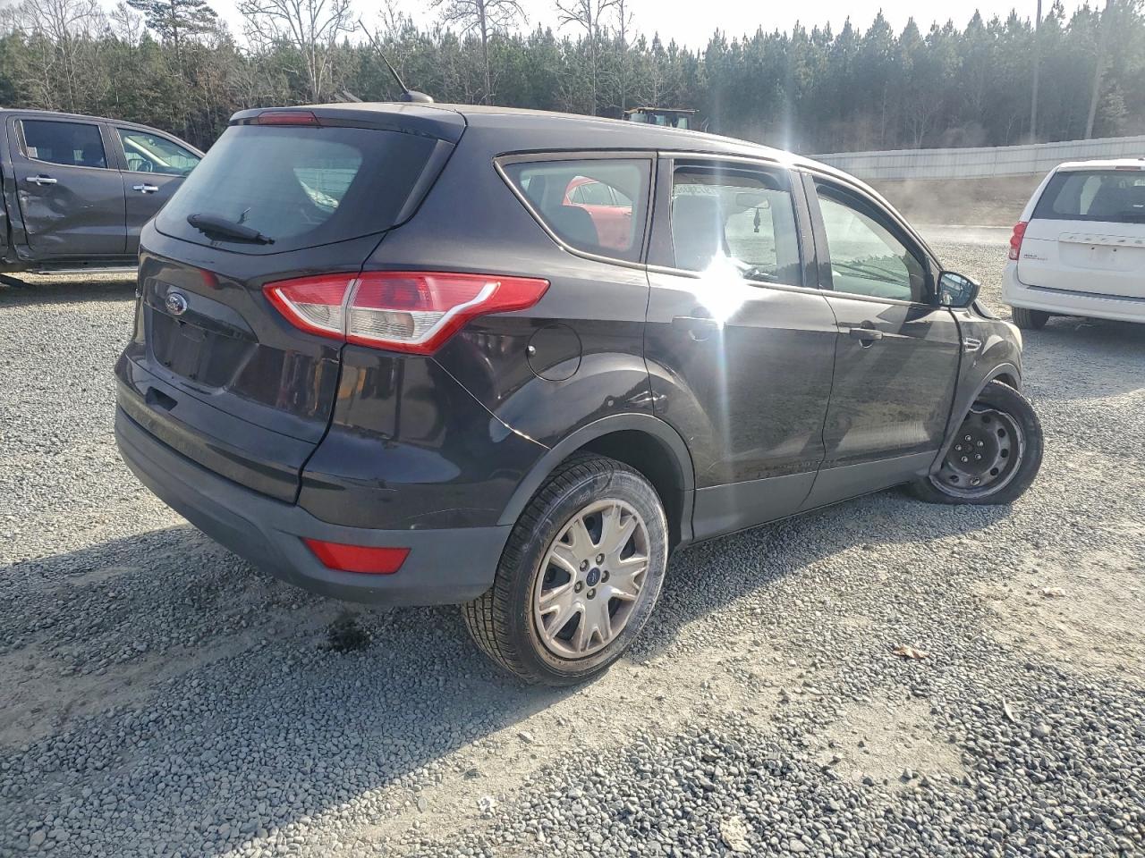 2014 FORD ESCAPE S photo 3