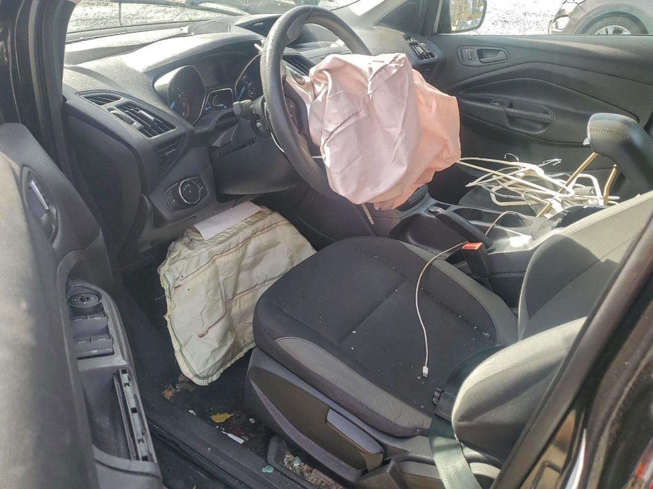 2014 FORD ESCAPE S photo 8
