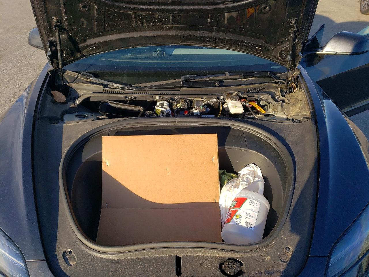 2024 TESLA MODEL 3 photo 11