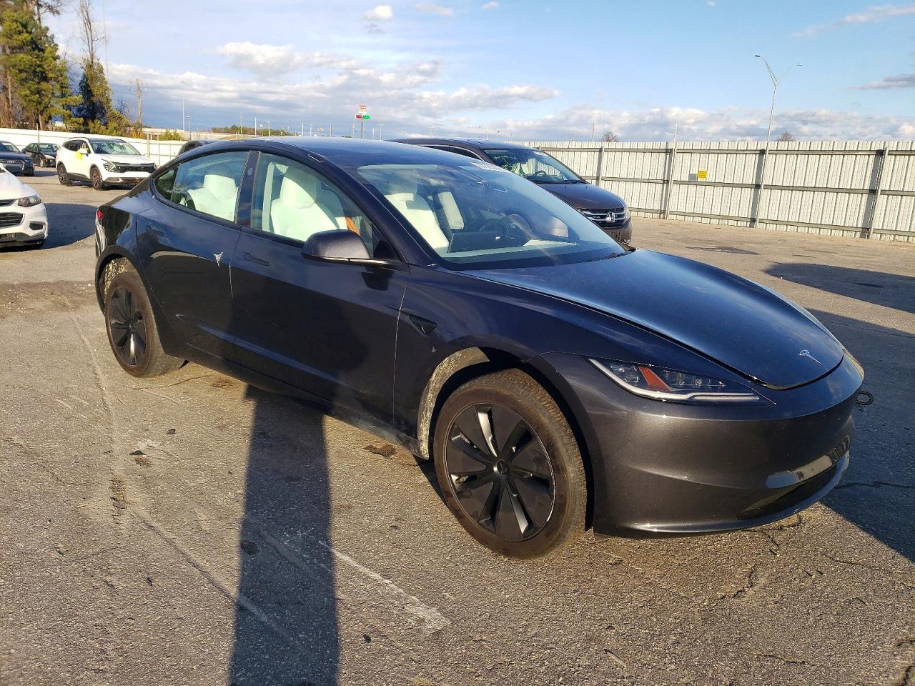 2024 TESLA MODEL 3 photo 4