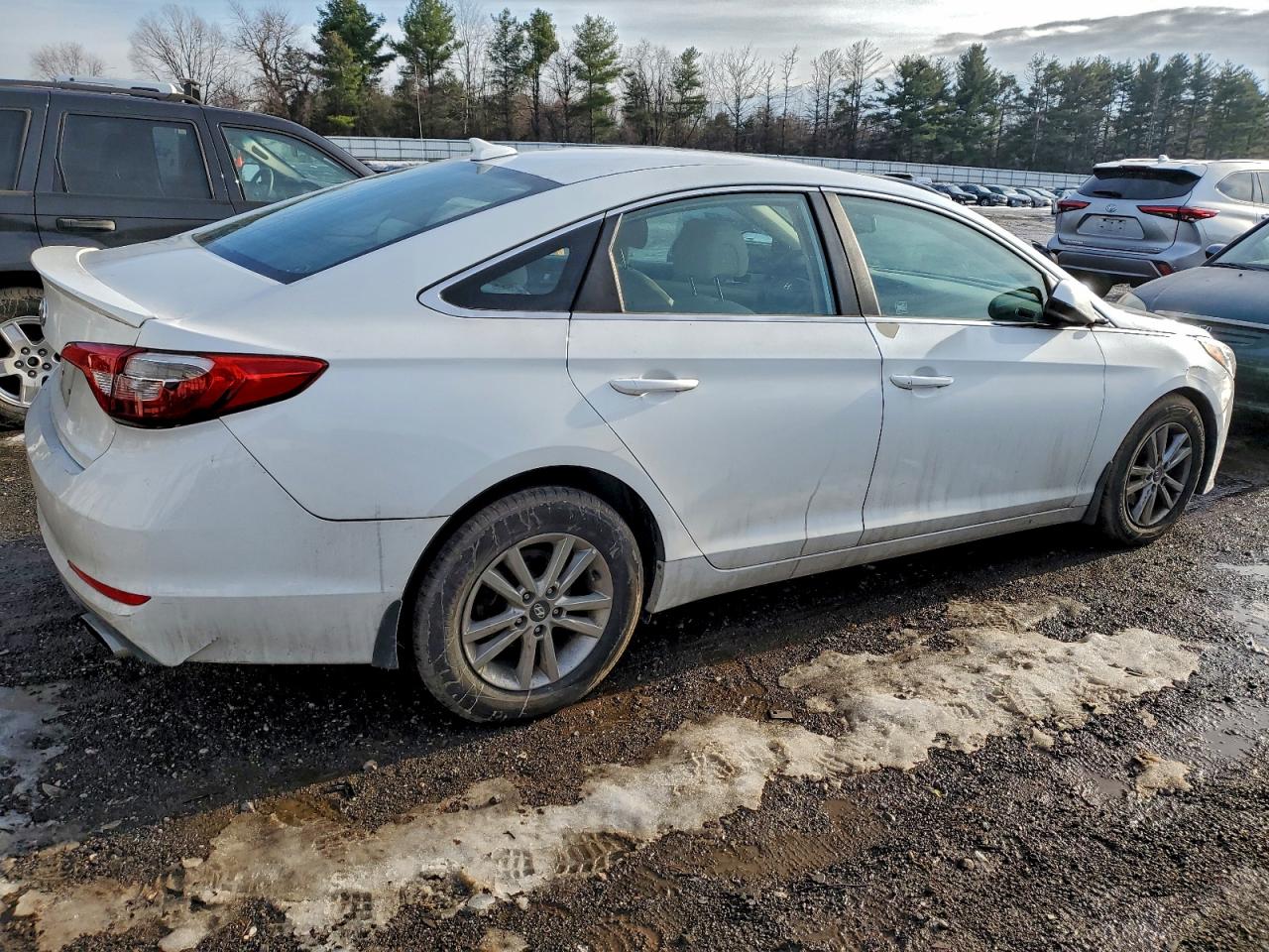2017 HYUNDAI SONATA SE photo 3