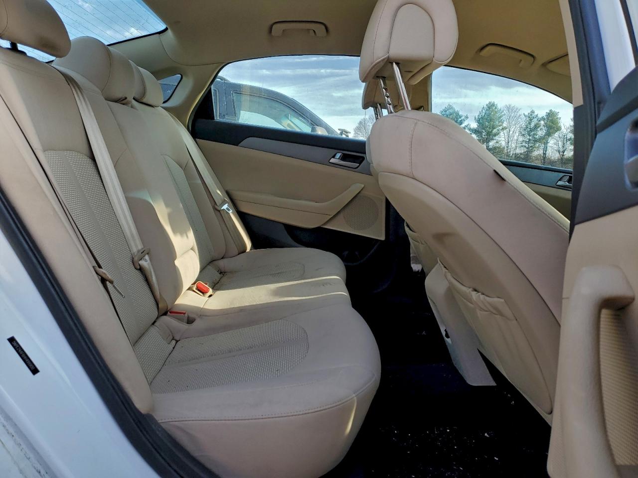 2017 HYUNDAI SONATA SE photo 10
