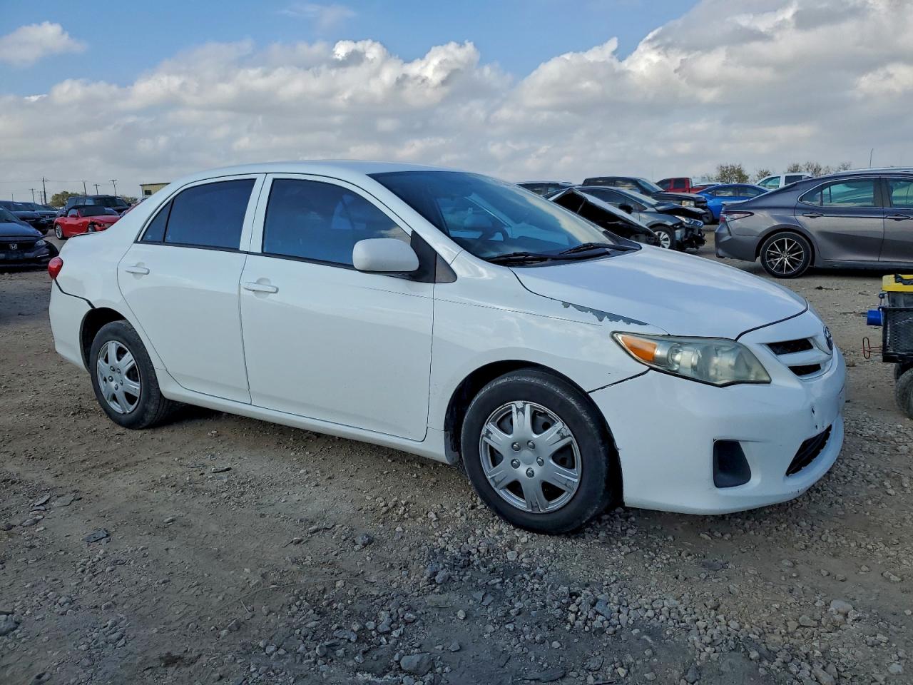 2013 TOYOTA COROLLA BASE photo 4