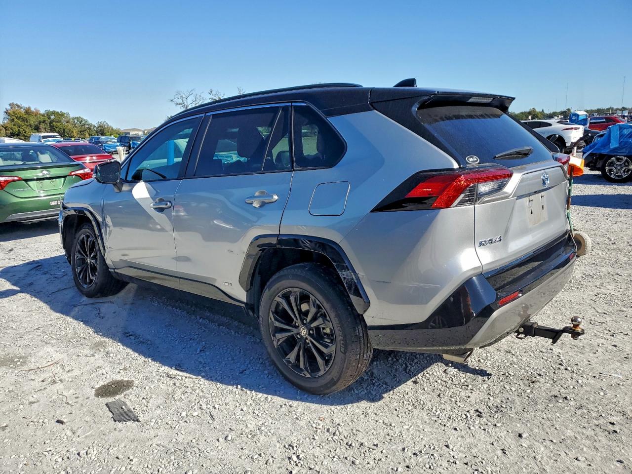 2022 TOYOTA RAV4 XSE photo 2