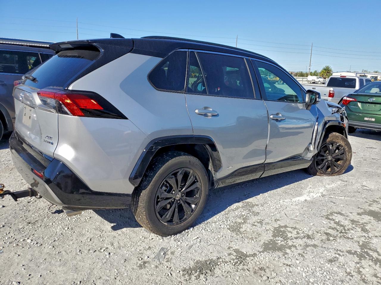 2022 TOYOTA RAV4 XSE photo 3
