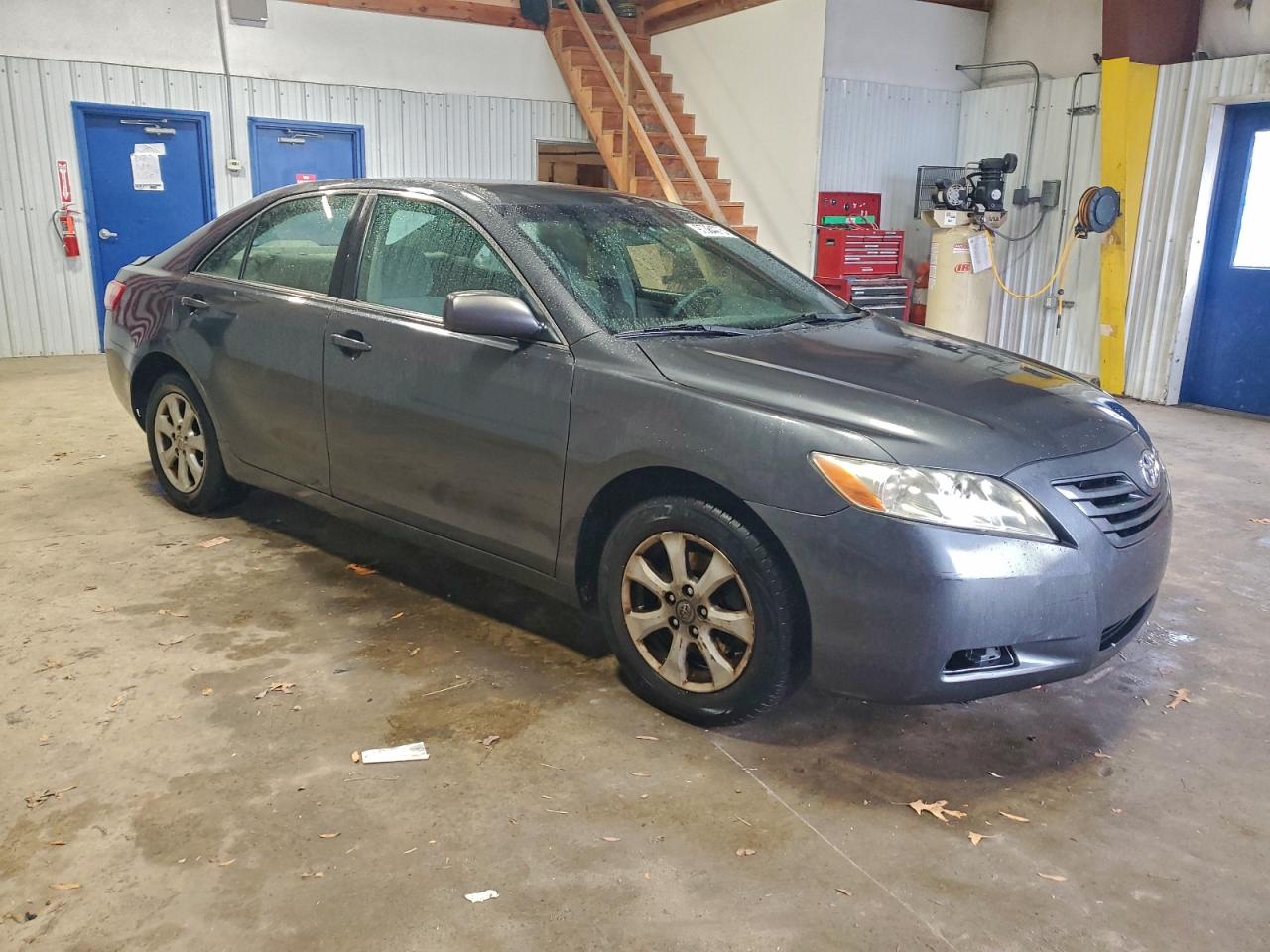 2009 TOYOTA CAMRY BASE photo 4