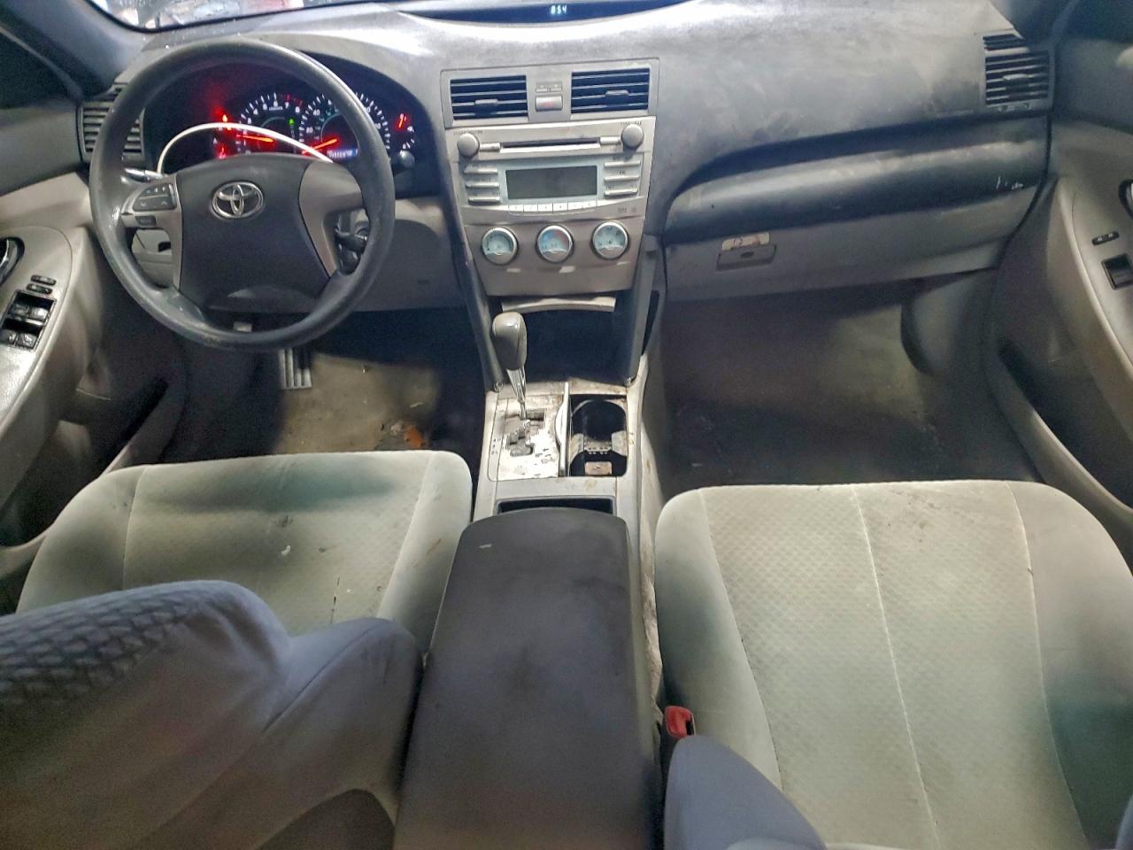 2009 TOYOTA CAMRY BASE photo 8