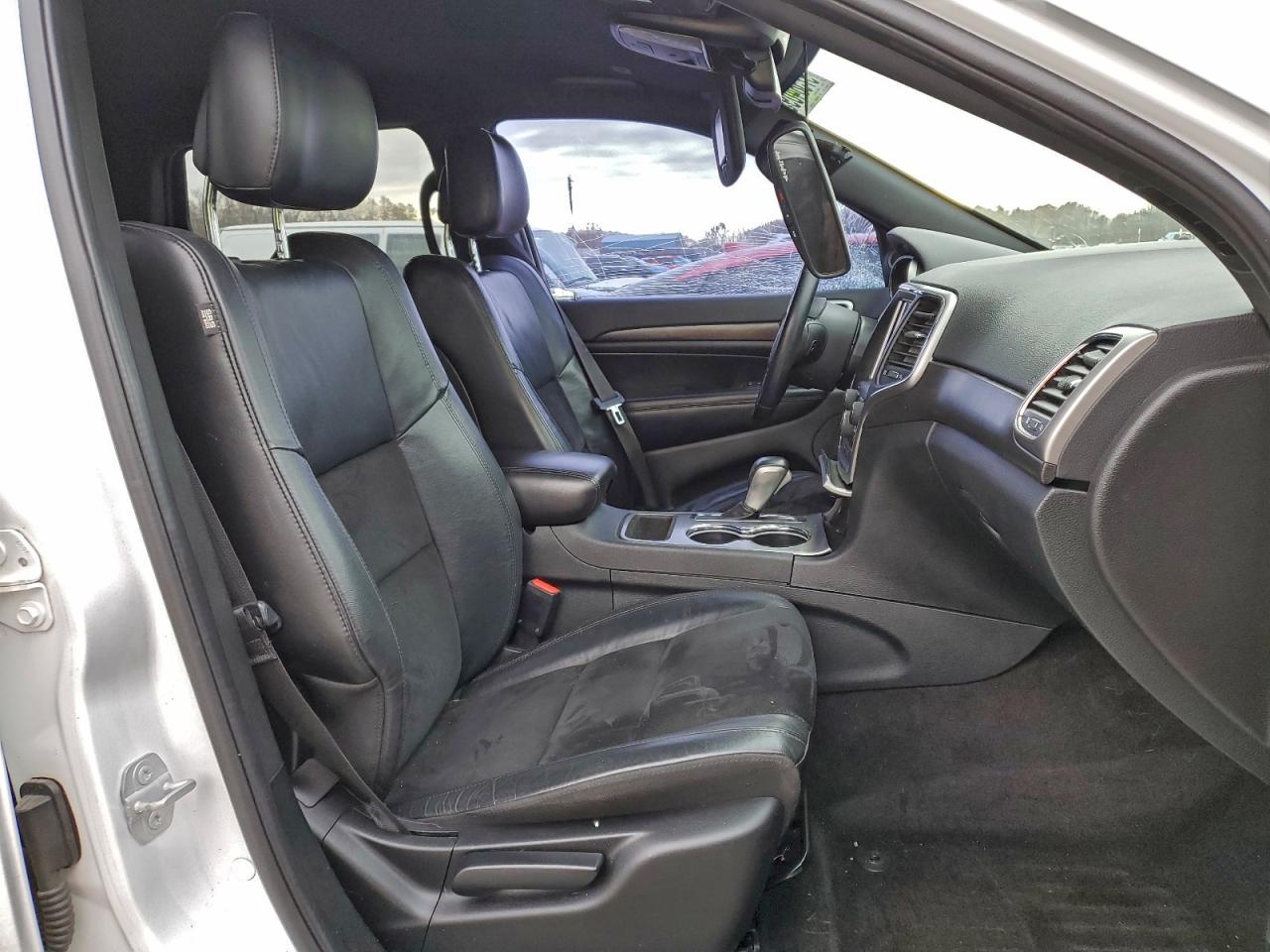 2018 JEEP GRAND CHEROKEE LAREDO photo 7