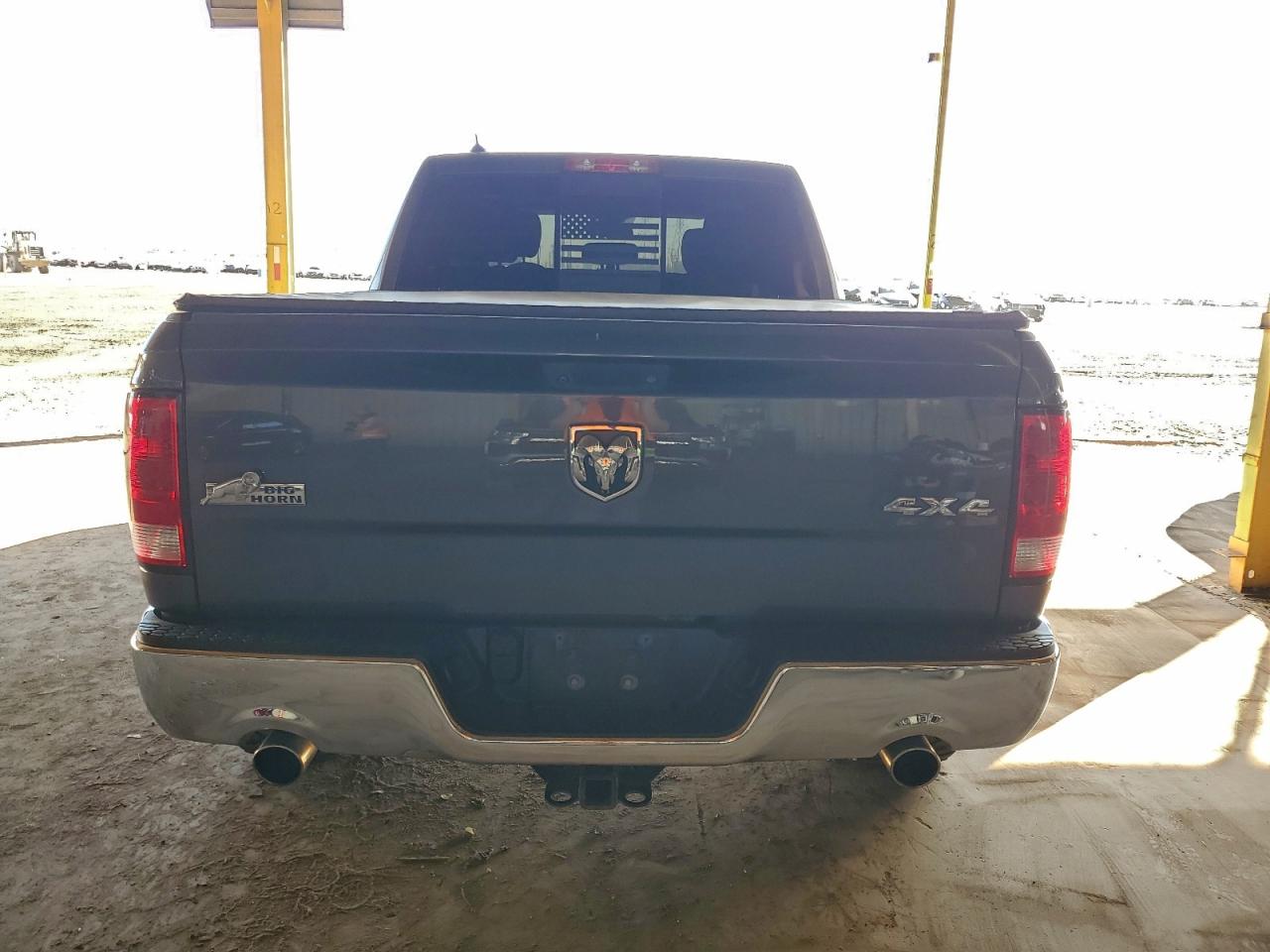 2015 RAM 1500 SLT photo 16