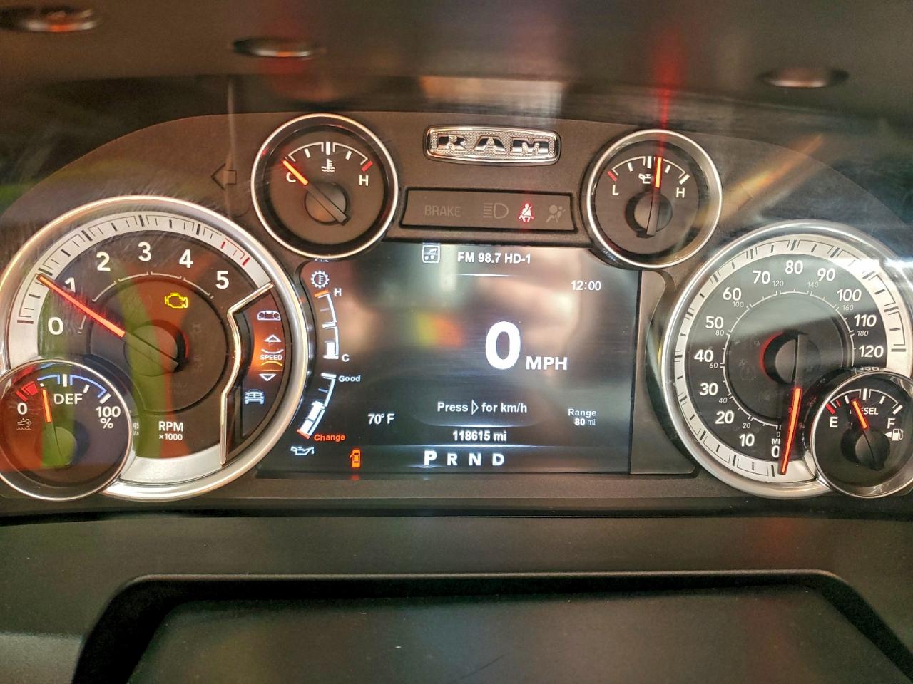 2015 RAM 1500 SLT photo 25