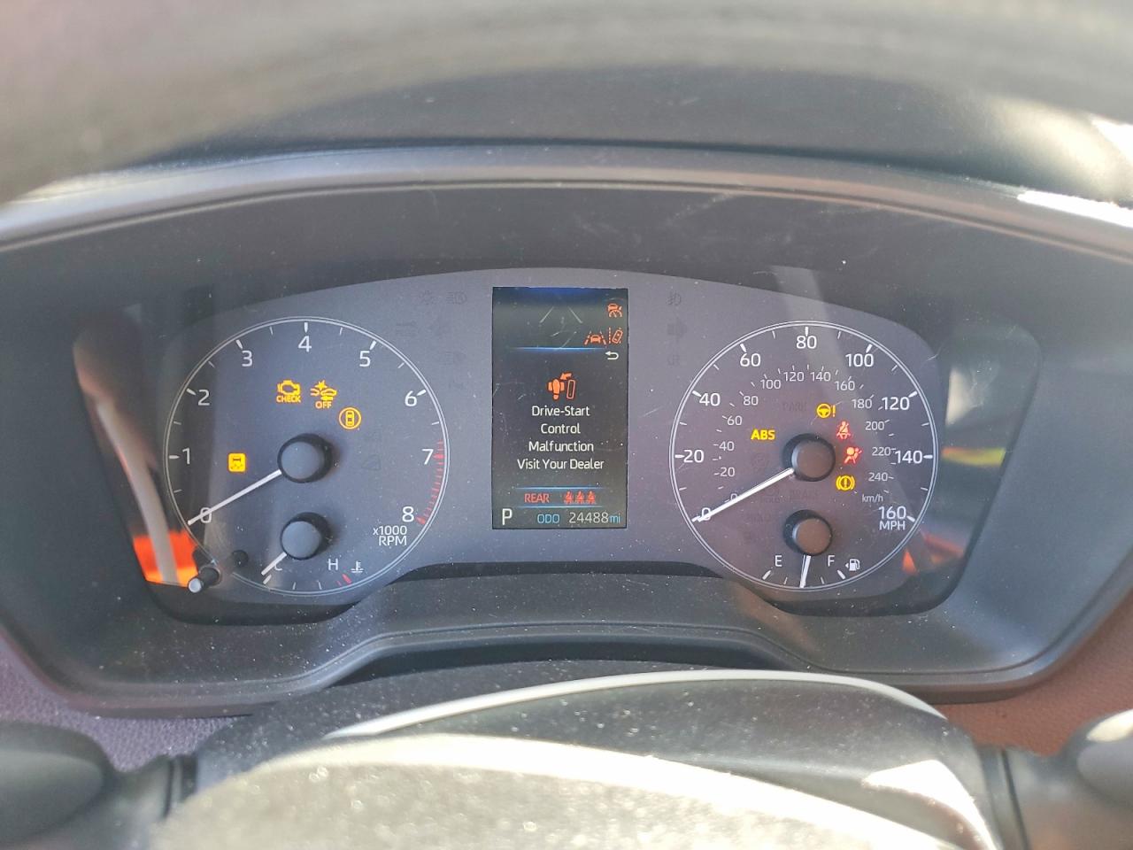 2025 TOYOTA COROLLA LE photo 9