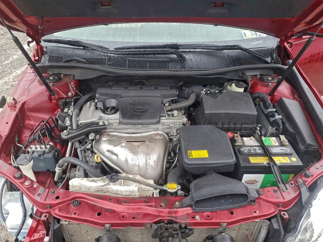 2015 TOYOTA CAMRY LE photo 11