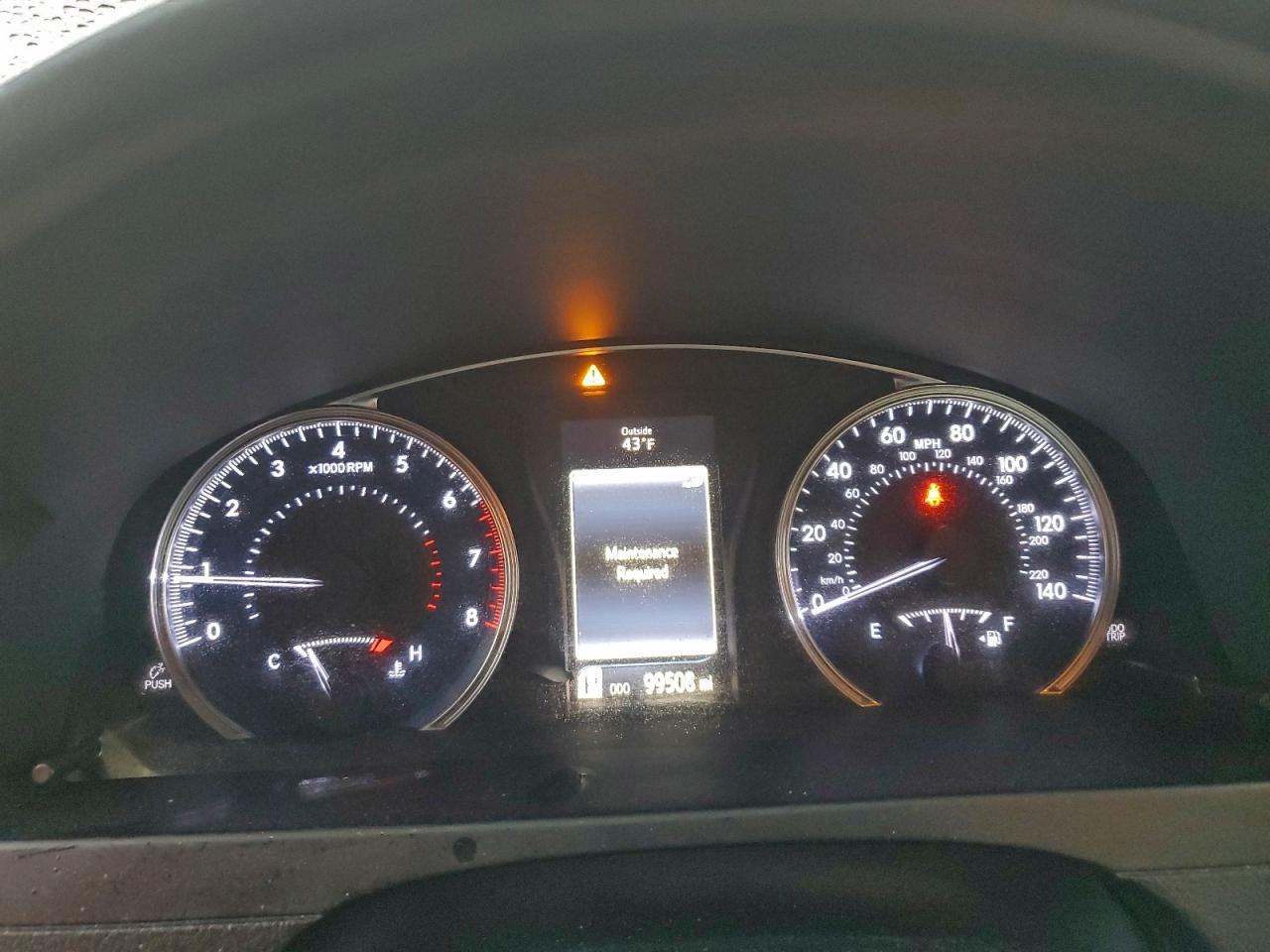 2015 TOYOTA CAMRY LE photo 9
