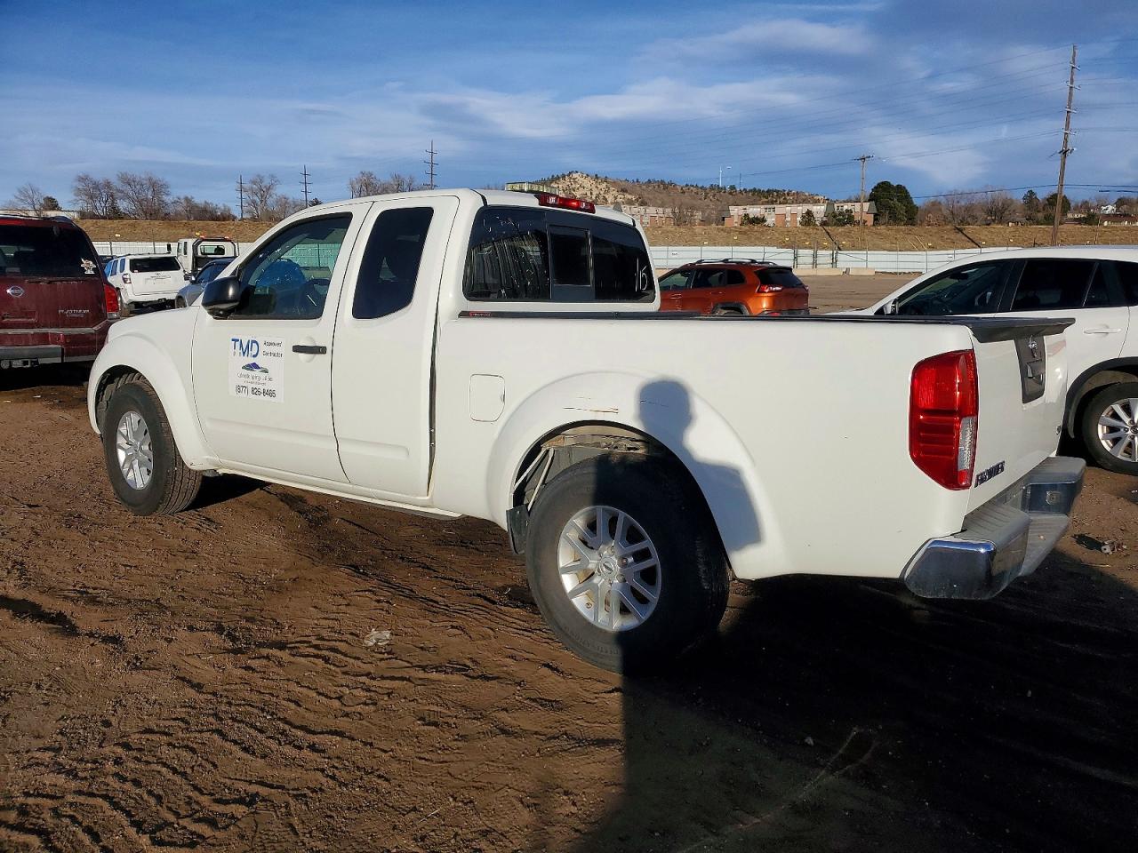 2019 NISSAN FRONTIER S photo 2