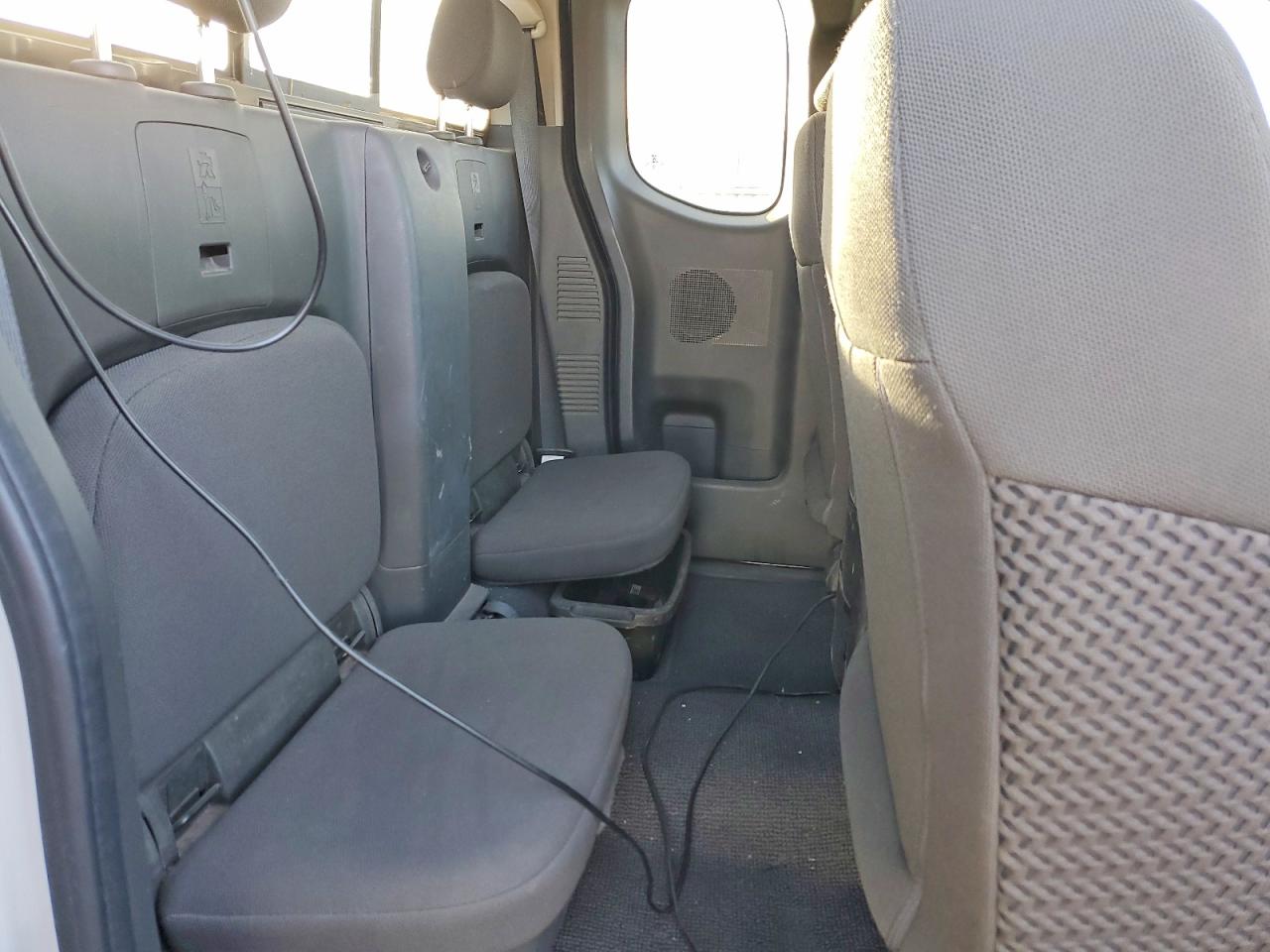 2019 NISSAN FRONTIER S photo 10