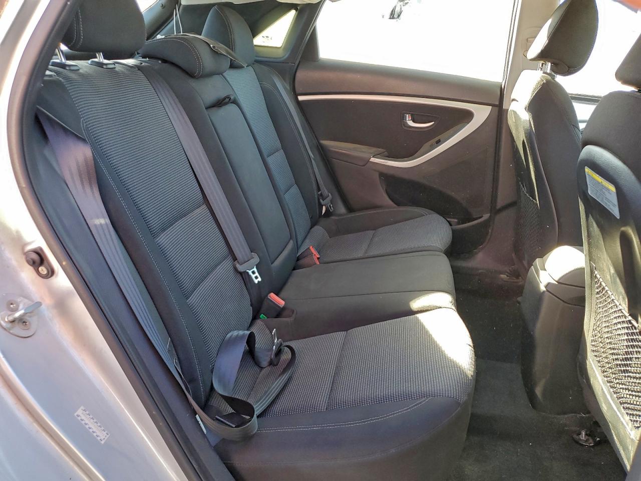 2016 HYUNDAI ELANTRA GT photo 10