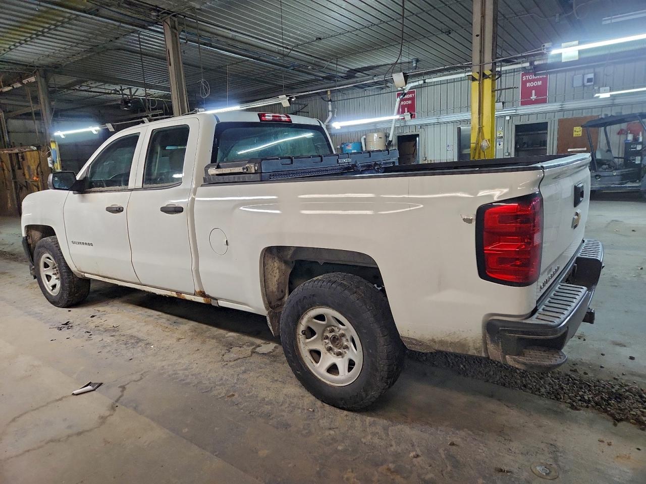 2016 CHEVROLET SILVERADO K1500 photo 2