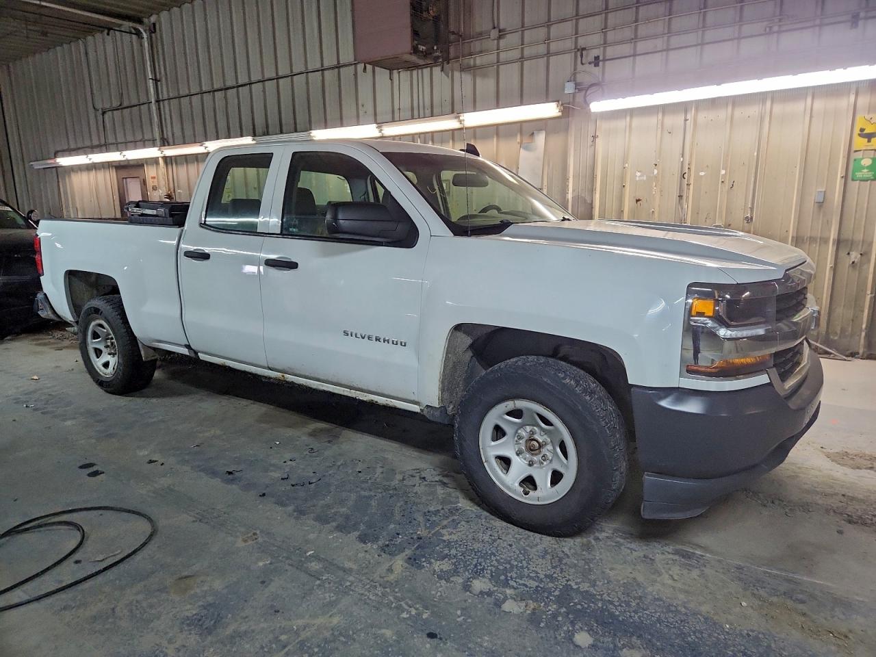 2016 CHEVROLET SILVERADO K1500 photo 4