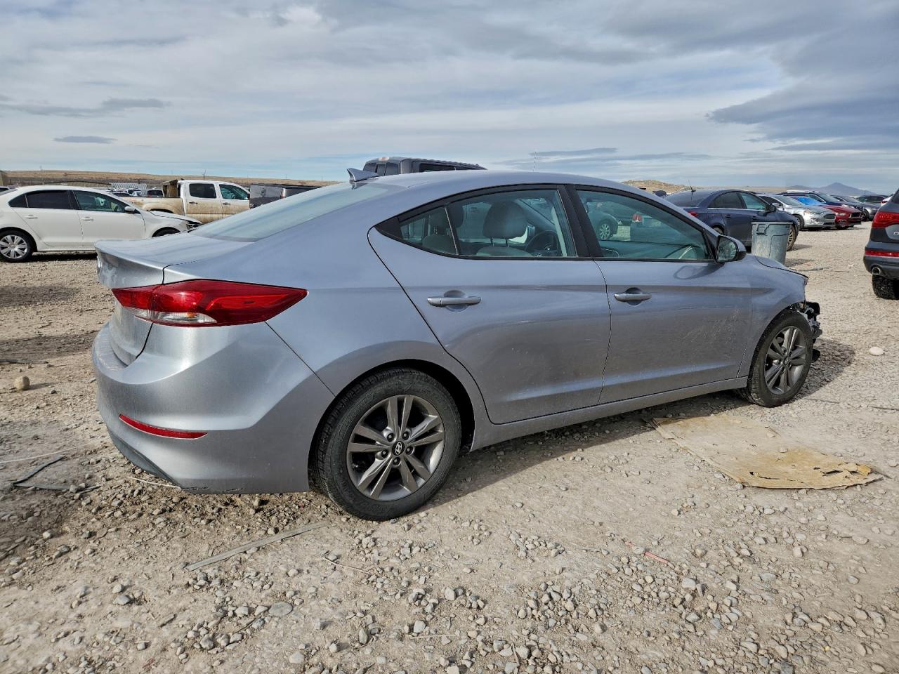2017 HYUNDAI ELANTRA SE photo 3
