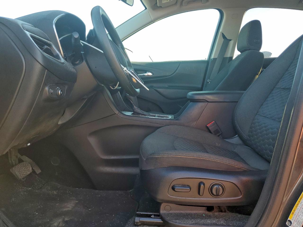 2020 CHEVROLET EQUINOX LT photo 7