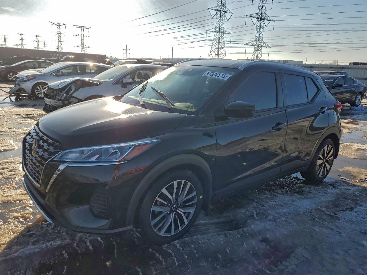 2021 NISSAN KICKS