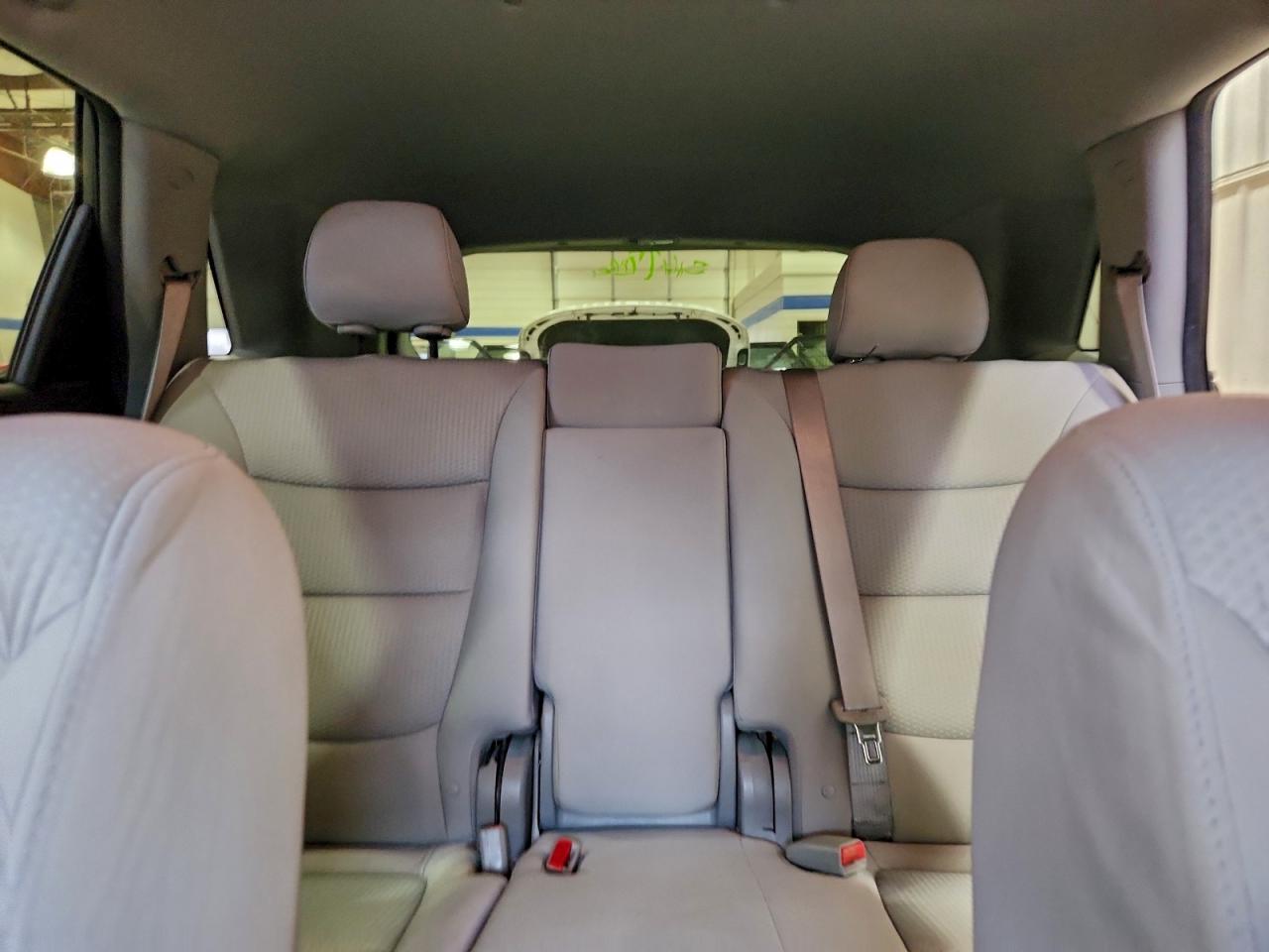 2013 KIA SORENTO LX photo 10