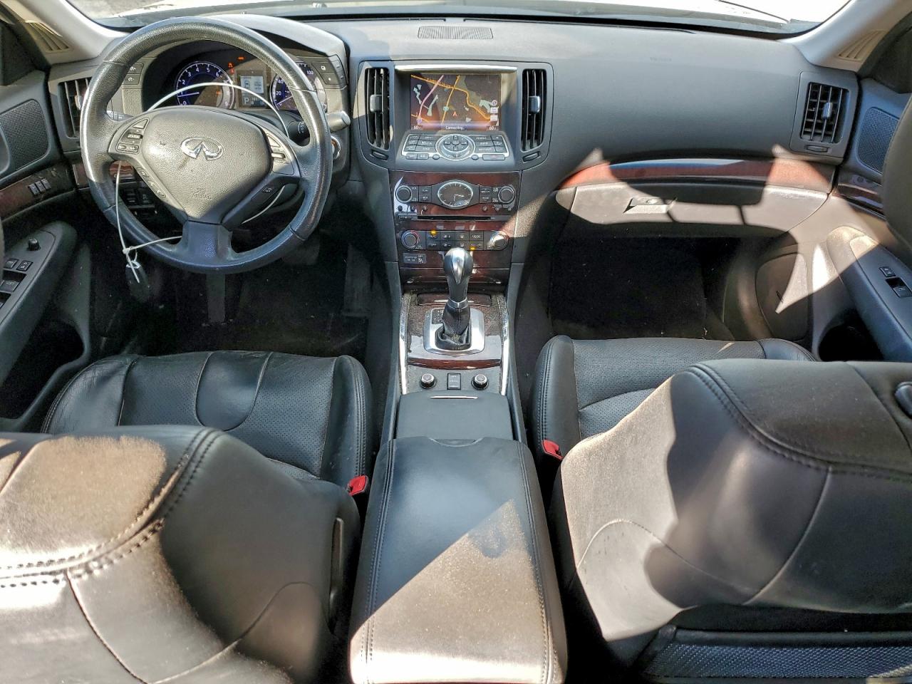 2013 INFINITI G37 photo 8