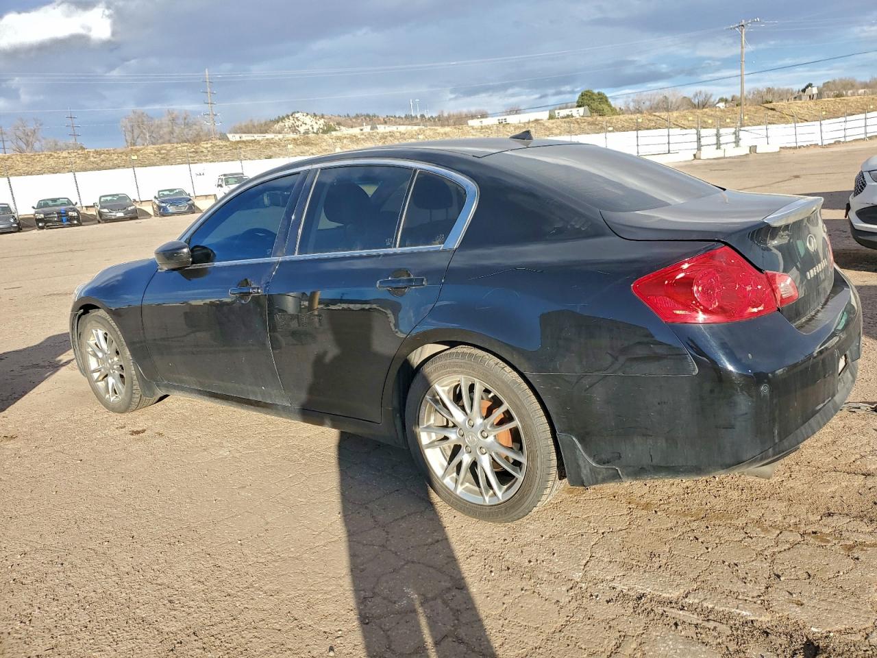 2013 INFINITI G37 photo 2