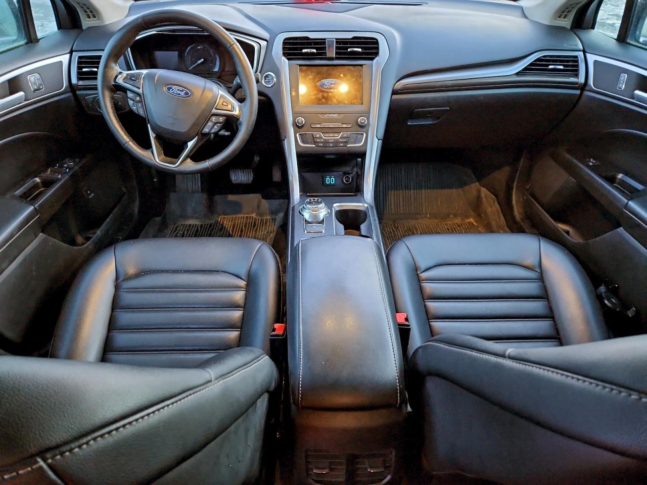 2020 FORD FUSION SEL photo 22