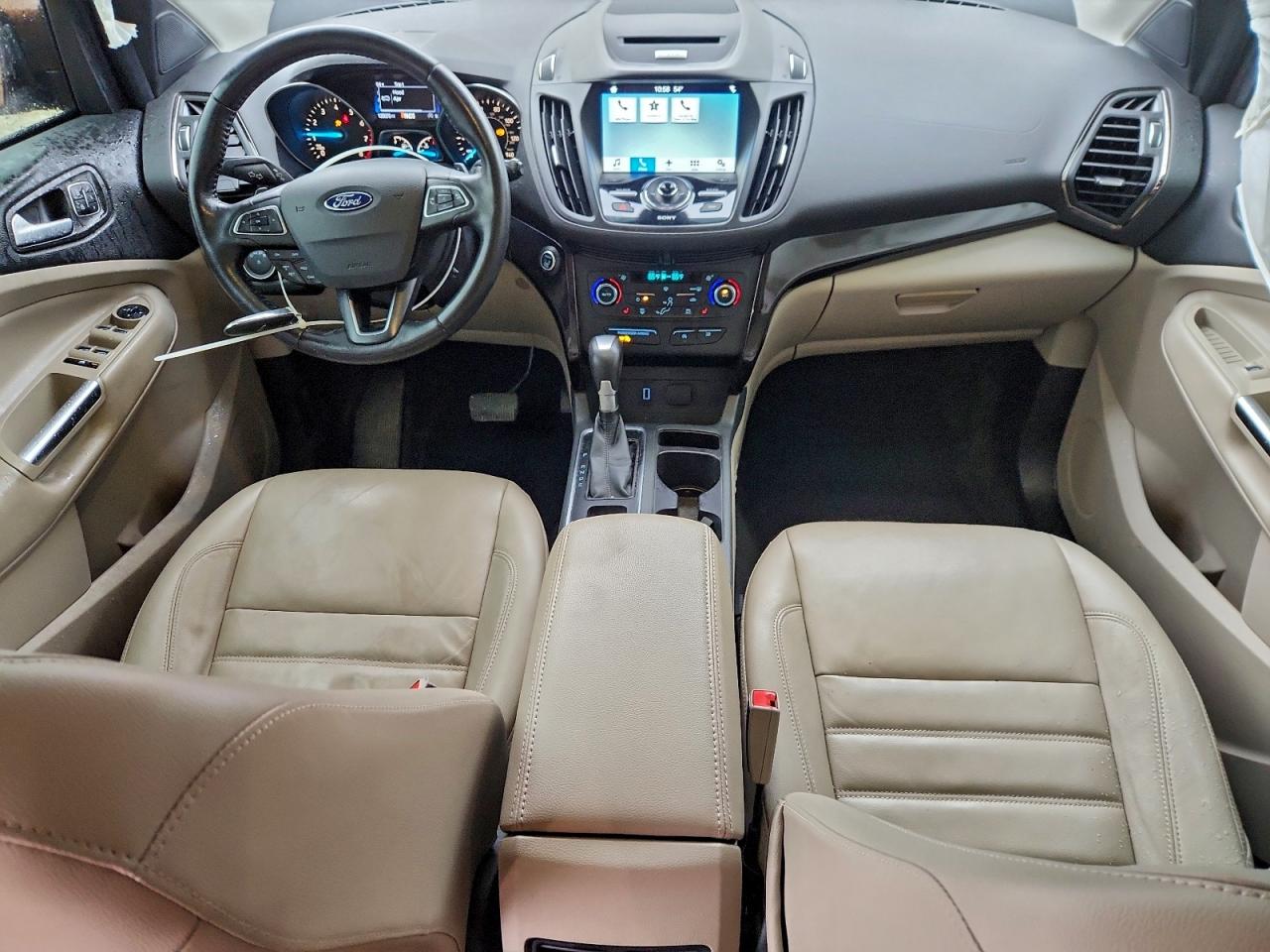 2017 FORD ESCAPE TITANIUM photo 8