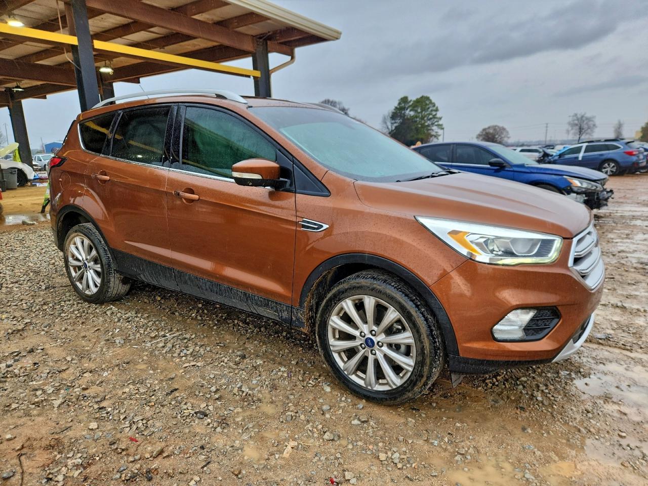 2017 FORD ESCAPE TITANIUM photo 4