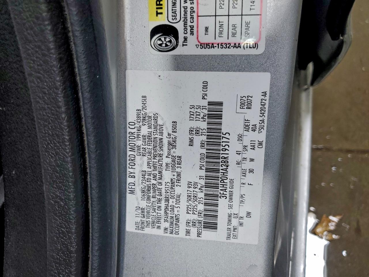 2011 FORD FUSION SE photo 12
