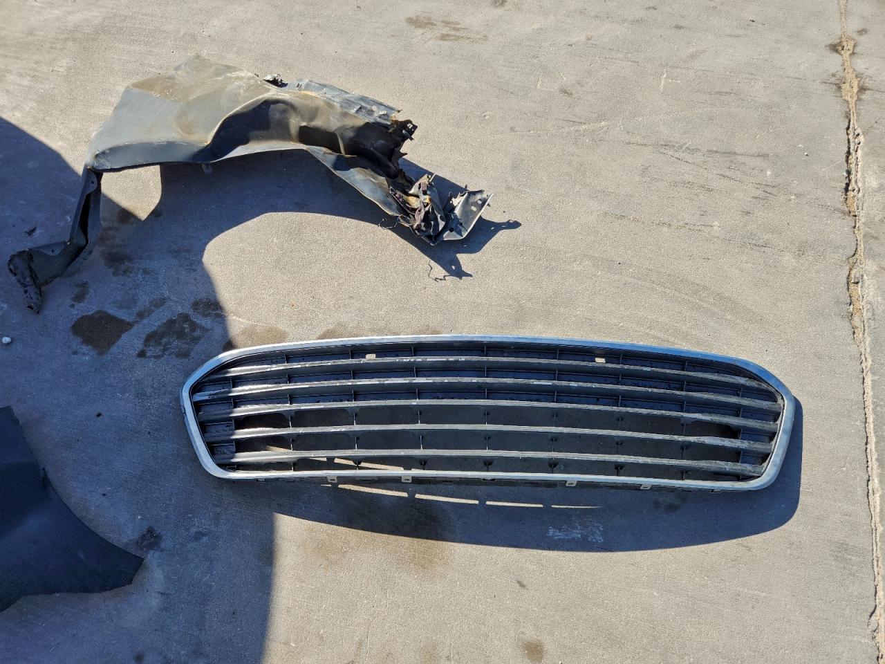 2013 TOYOTA AVALON BASE photo 12