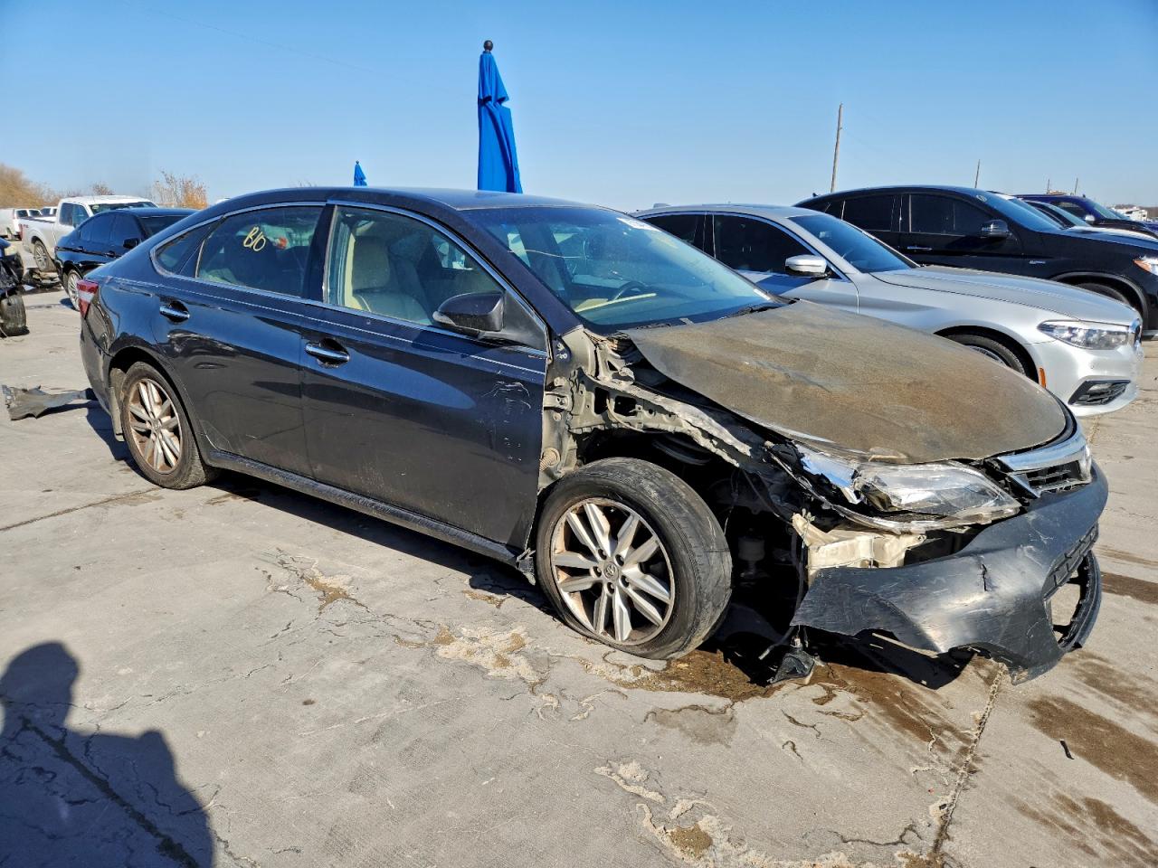 2013 TOYOTA AVALON BASE photo 4