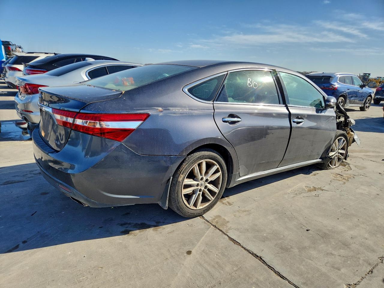 2013 TOYOTA AVALON BASE photo 3