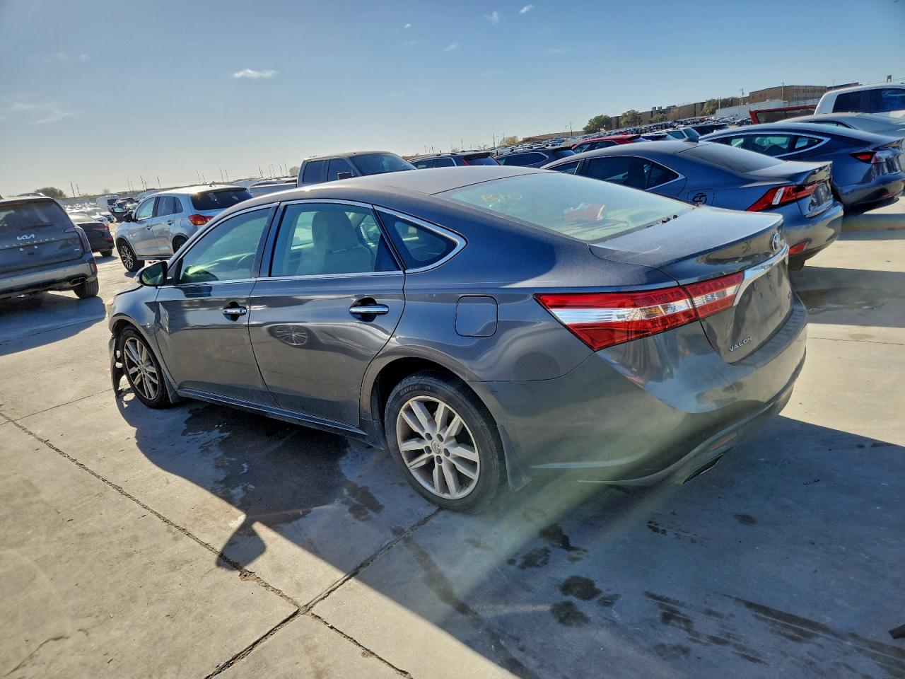 2013 TOYOTA AVALON BASE photo 2